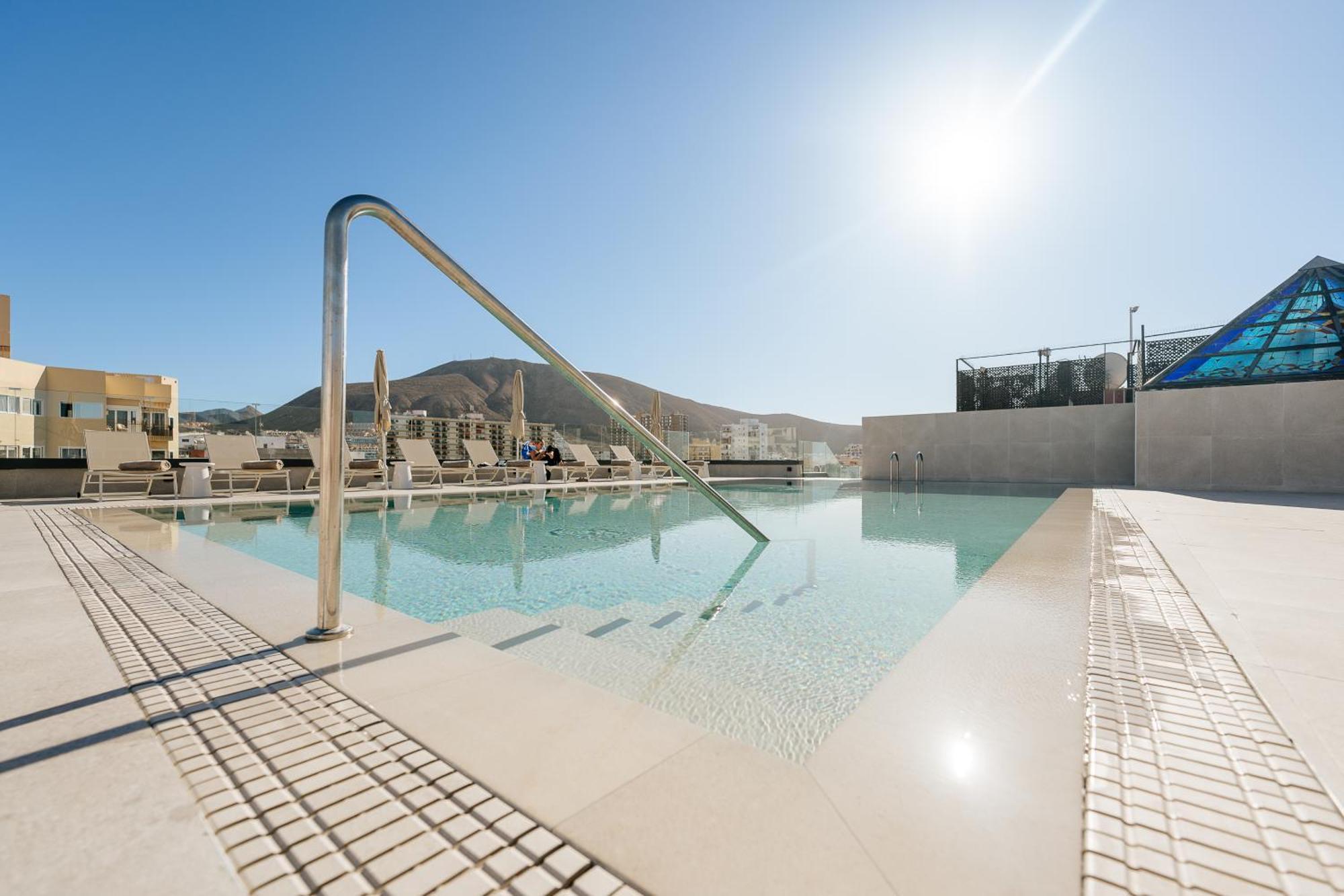 Hotel Reveron Plaza Los Cristianos  Eksteriør billede