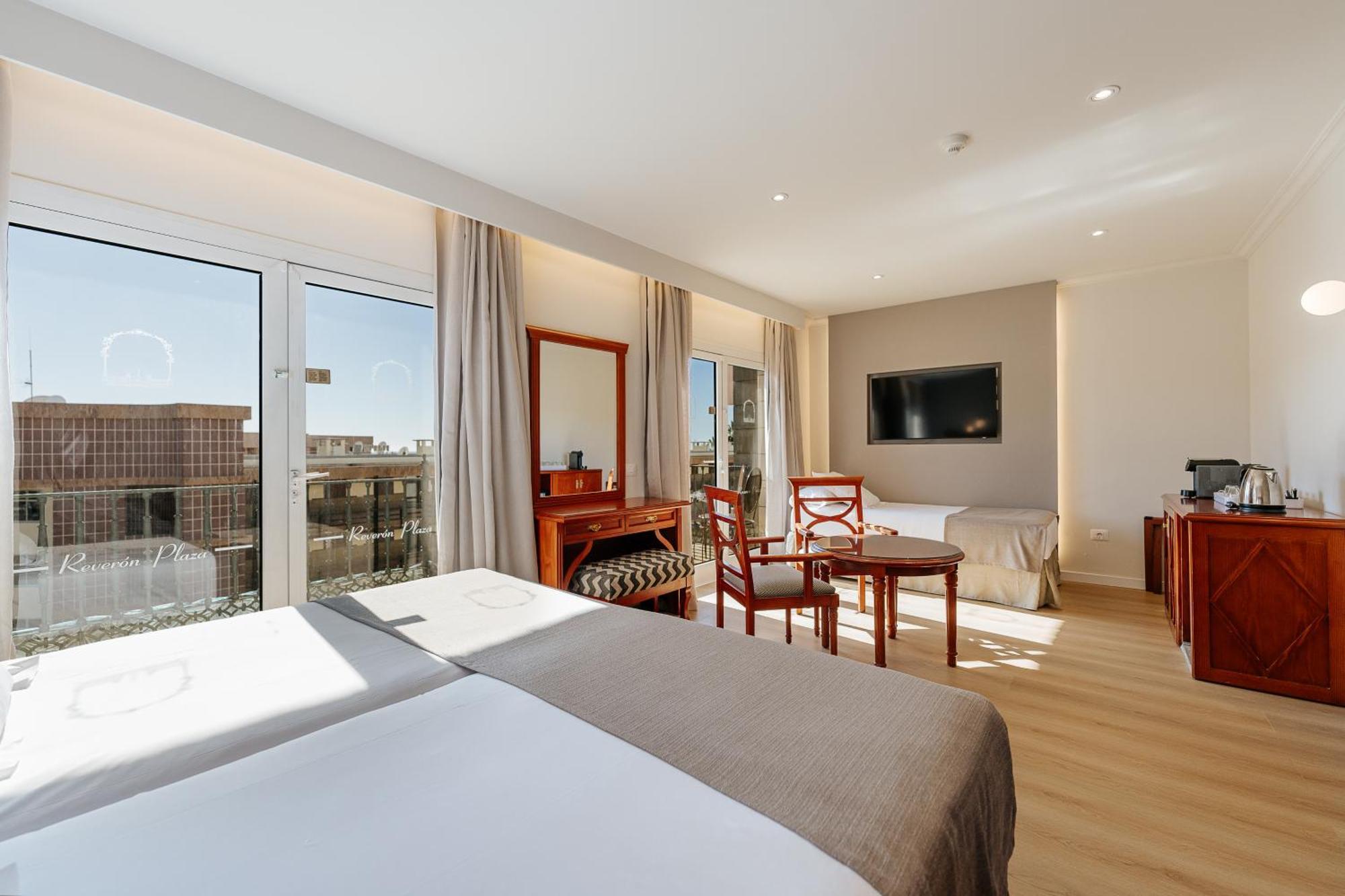Hotel Reveron Plaza Los Cristianos  Eksteriør billede