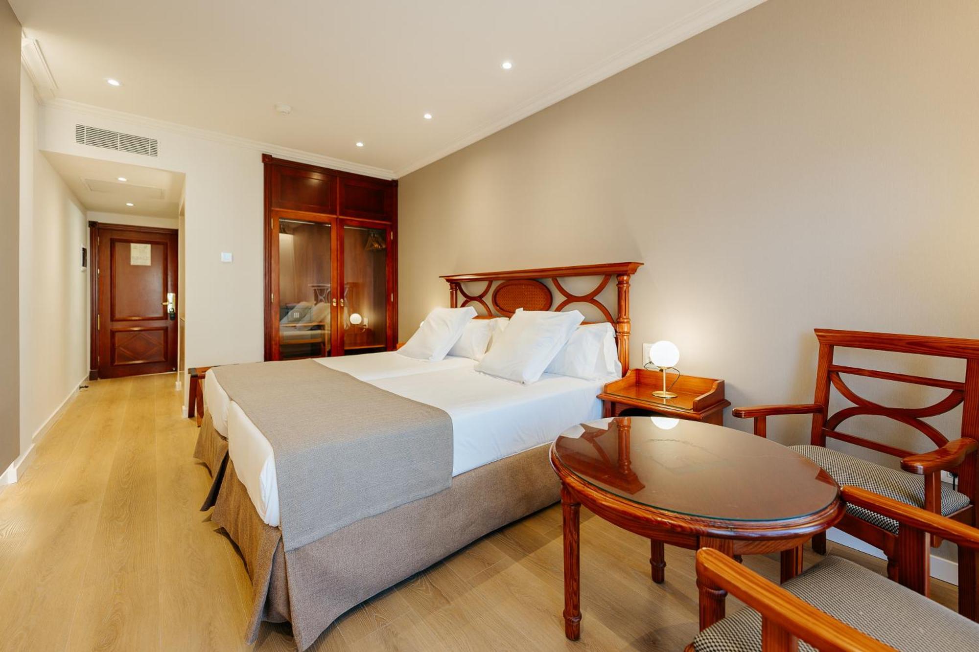 Hotel Reveron Plaza Los Cristianos  Eksteriør billede